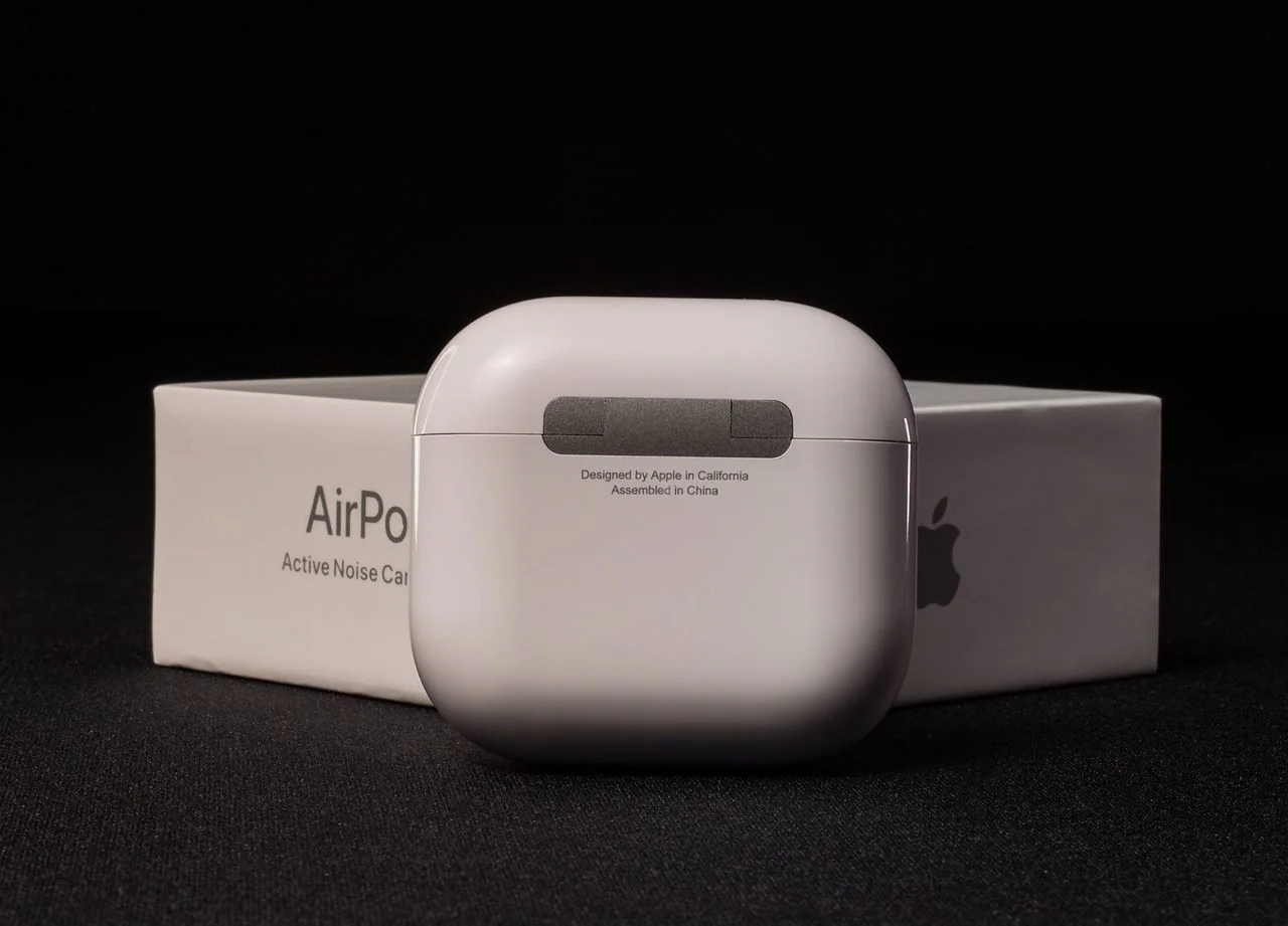 AirPods 4