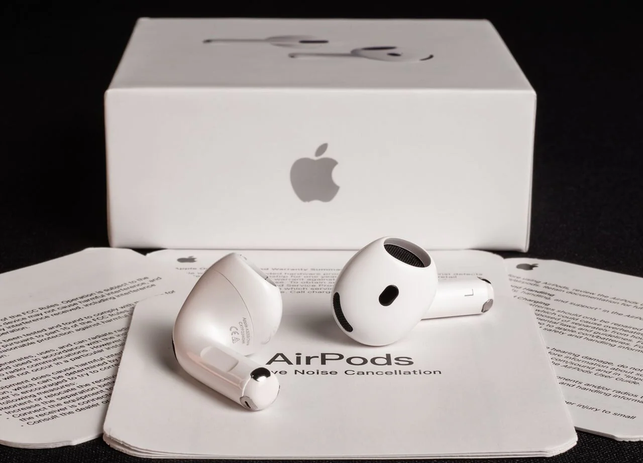 AirPods 4