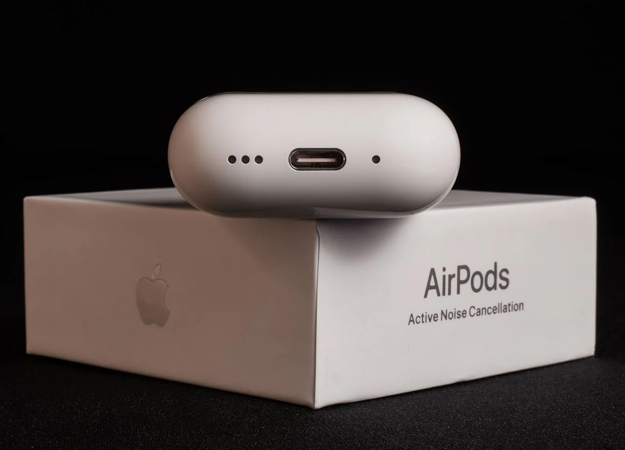 AirPods 4